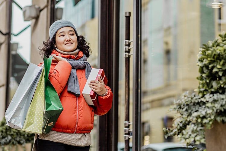 Celebrate Smarter: Three Ways to Save on Holiday Gifts, Décor and Travel